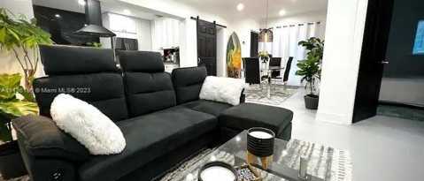 Photo - 867 NW 4th Ave