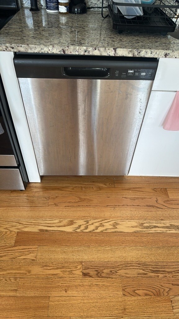 Photo - 58 Mansfield St Unit R3
