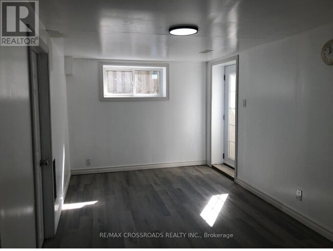 Photo - 75 Fordover Dr