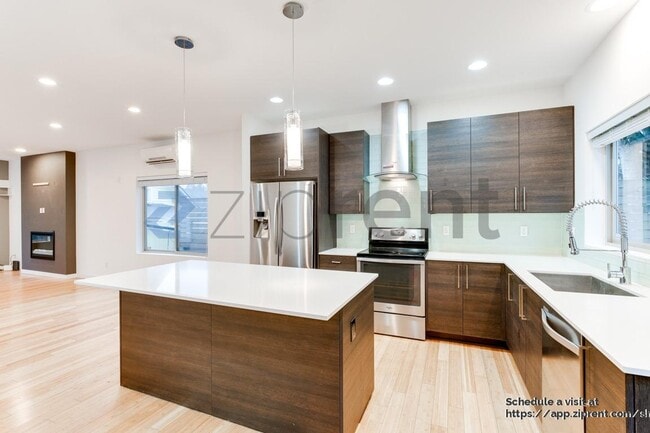 Photo - 321 21st Ave