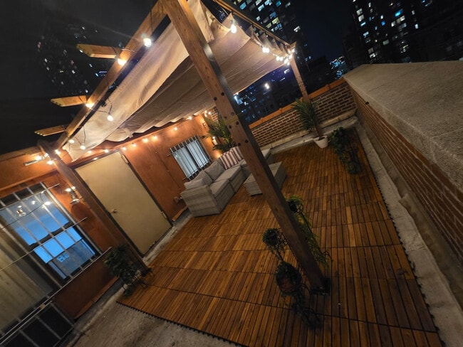 Photo - 458 W 52nd St Unit SI ID1323993P