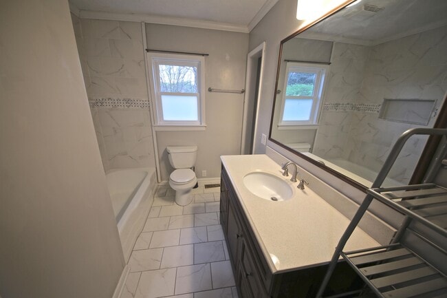 Photo - 3801 W Woodyard Rd