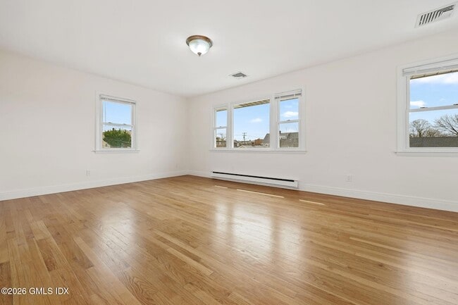 Photo - 2 Grange St Unit 2