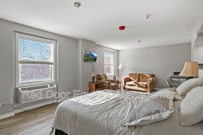 Photo - 123 N Broad St