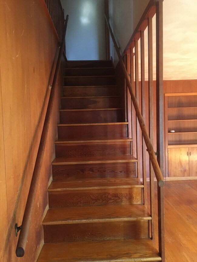 Photo - 403 Marlington St