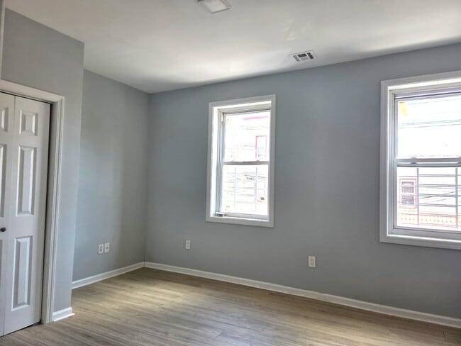 Photo - 62 3rd St Unit 2