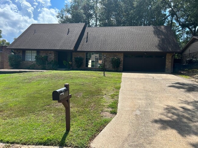 Building Photo - 867 Belden Dr Rental