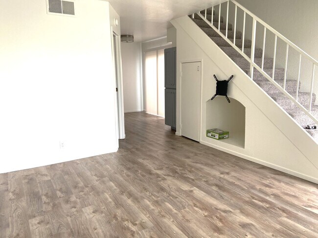 Photo - 533 W Ward Ave Unidad B