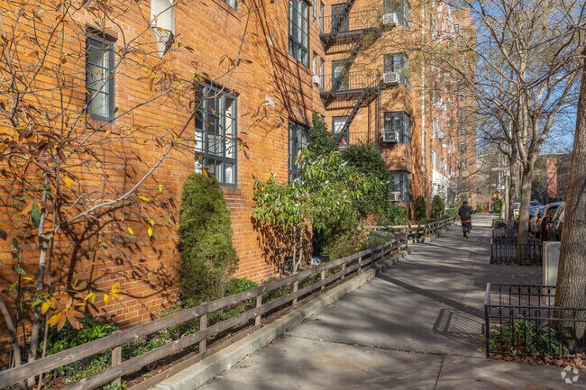 Sidewalk view - 140 8th Ave