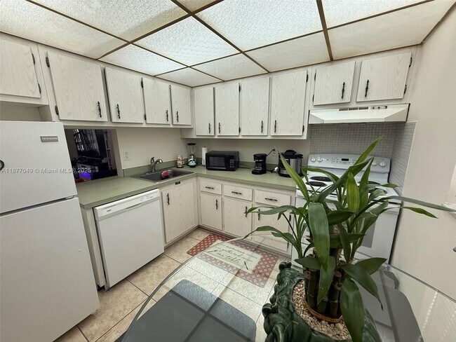 Photo - 8101 Camino Real Unidad C315