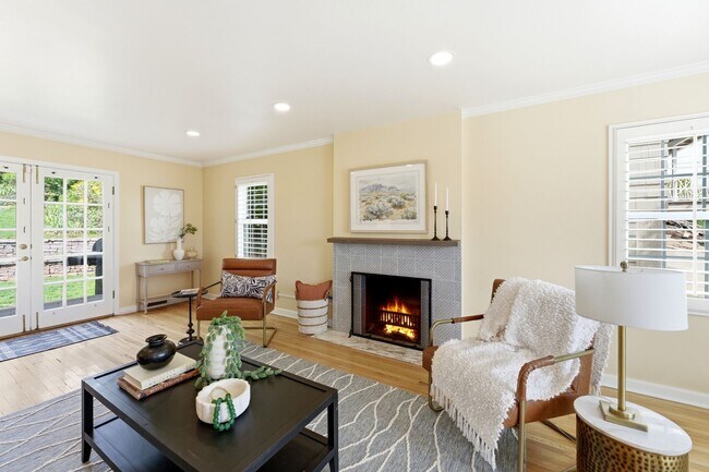 Photo - 709 E 11th Ave