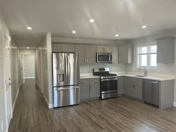 Building Photo - 129 Pleasant St Unit 2