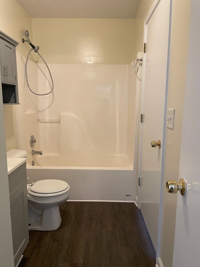 Photo - 209 E Wilson St