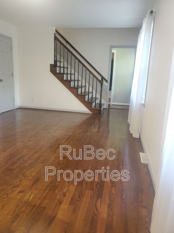 Photo - 3405 Erinbrook Ln