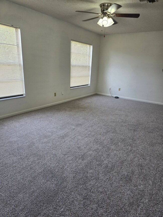 Photo - Spacious 3/2/2 in Citrus Springs!!!