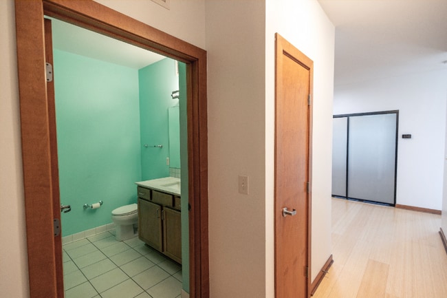 Photo - 15 E Franklin Ave Unit 224