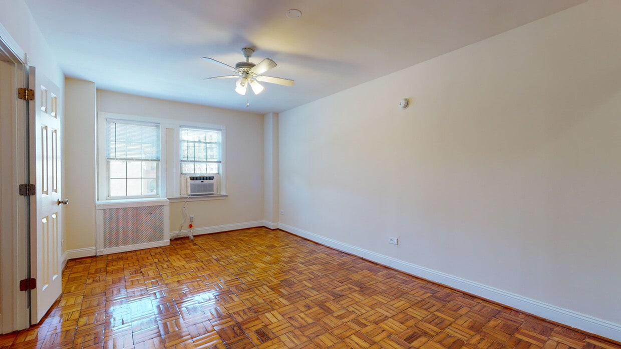 Photo - Miramar Apartments