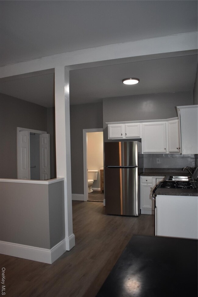 Photo - 30 Willow Rd