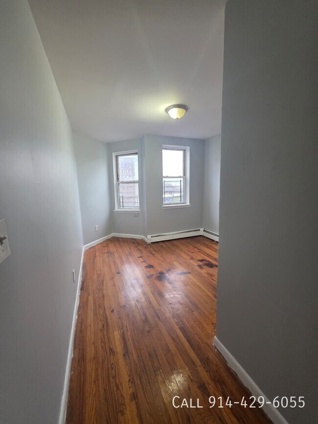 Photo - 64 Jackson St