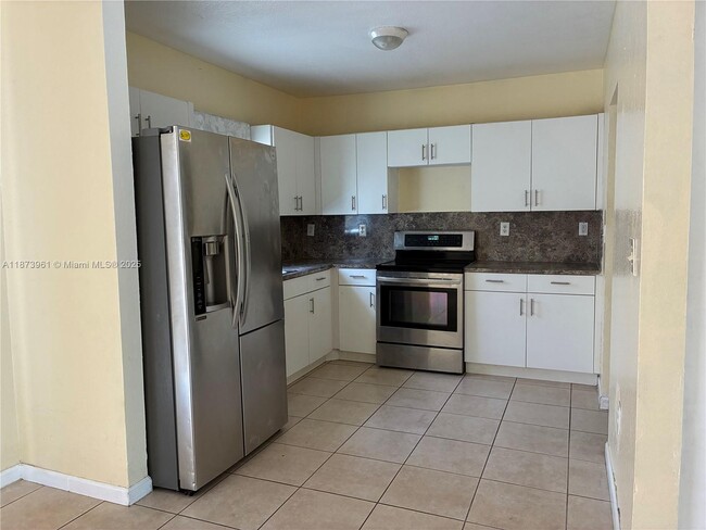 Building Photo - 28115 SW 143rd Ct Unit na