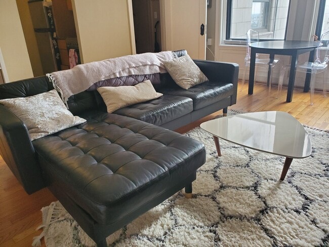 Photo - 15 E Kirby St Unit 906