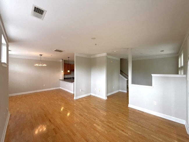 Photo - Elizabeth Townhome - T.R. Lawing Realty Property