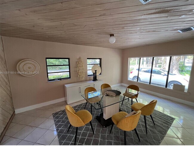 Photo - 900 Belle Meade Island Dr