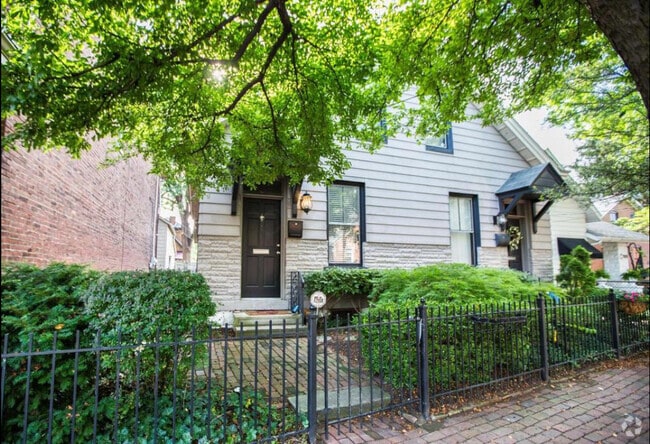 Building Photo - 715 S 5th St Rental