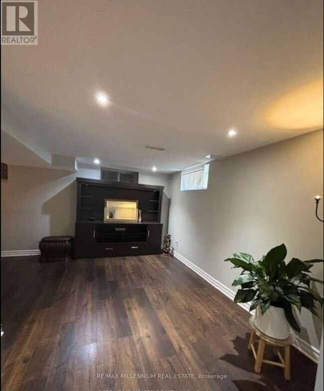 Photo - 1341 Freeport Dr