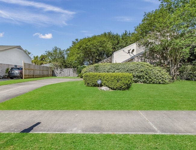 Photo - 6514 Winkleman Rd