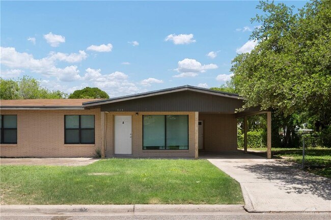 Building Photo - 315 N 13th Ave Unit A Rental