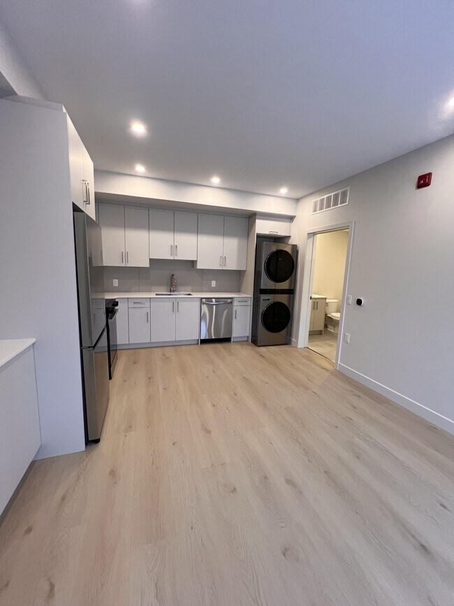 Photo - 79 Marquette Ave