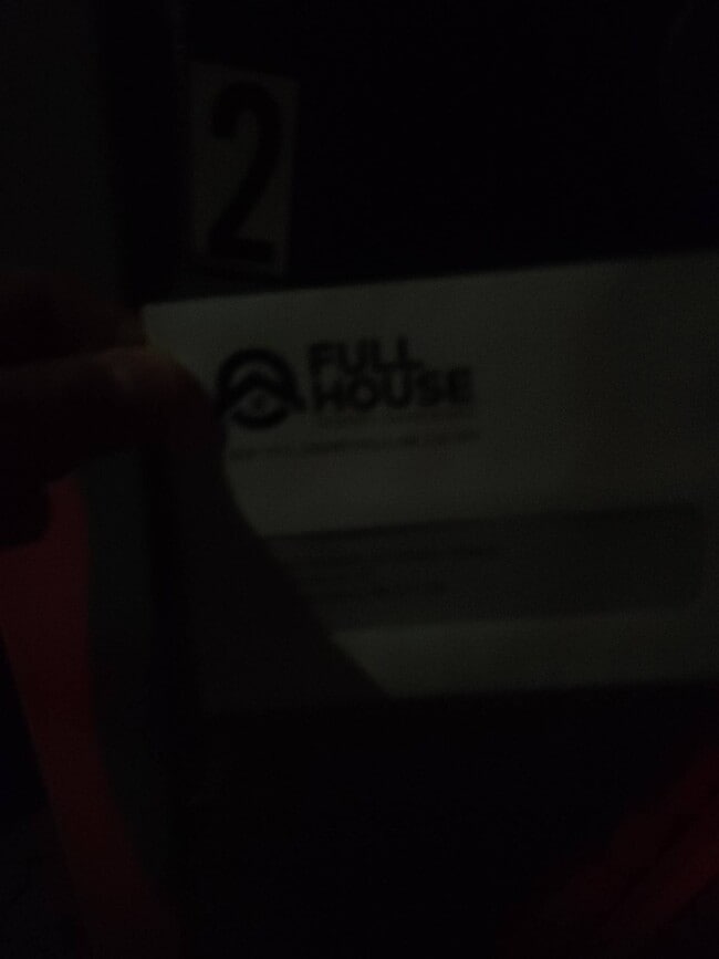 Building Photo - 130-45e 45e Av Unit 2