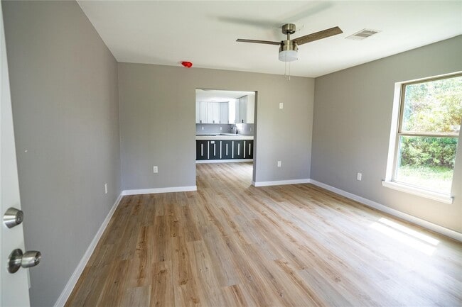 Photo - 3118 Memel St Casa