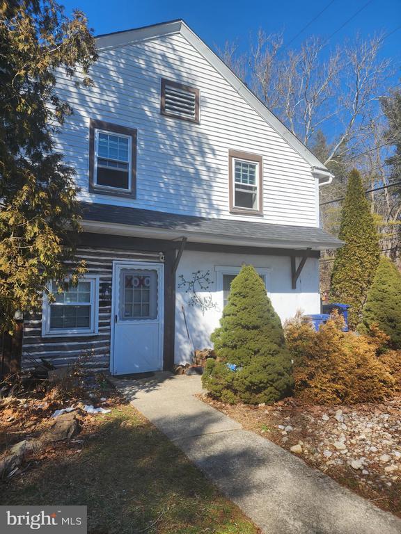 Building Photo - 870 Horseshoe Pike Rental