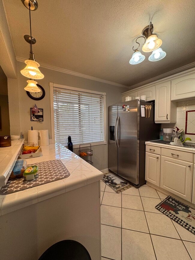 Photo - 16571 Blatt Blvd Unidad 105