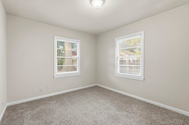 Building Photo - 2918 Tarpey Ave