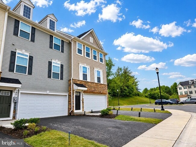 Photo - 340 Paca Gardens Ln