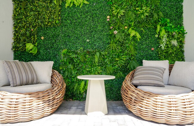 Photo - Ocean Villa Apartments