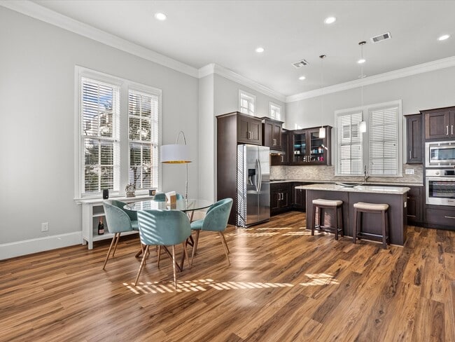 Photo - 5616 Cohn Terrace