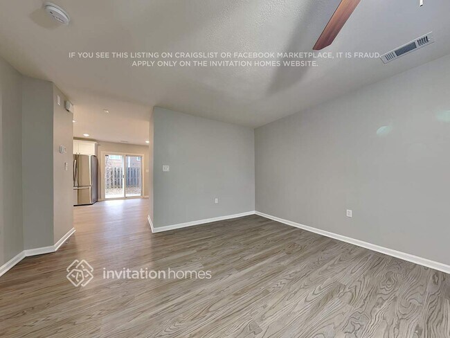 Photo - 341 Hunslet Cir