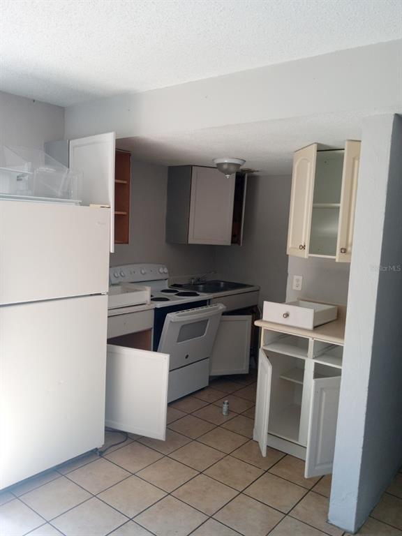 Photo - 2700 Palmadelia Ave