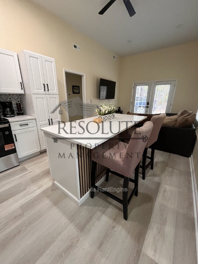 Photo - 6009 Garrett Rd Unit A