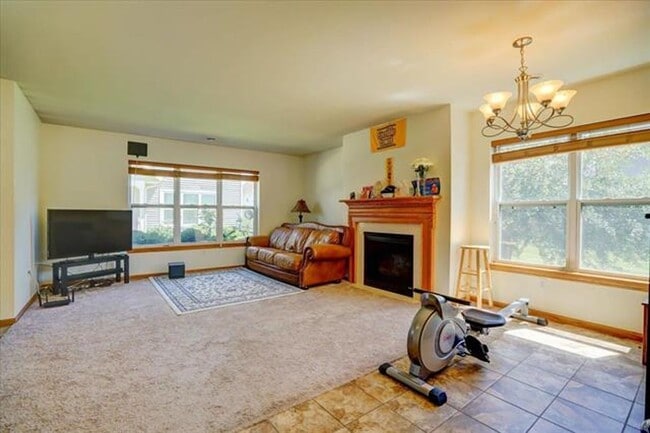 Photo - 252 S Musket Ridge Dr