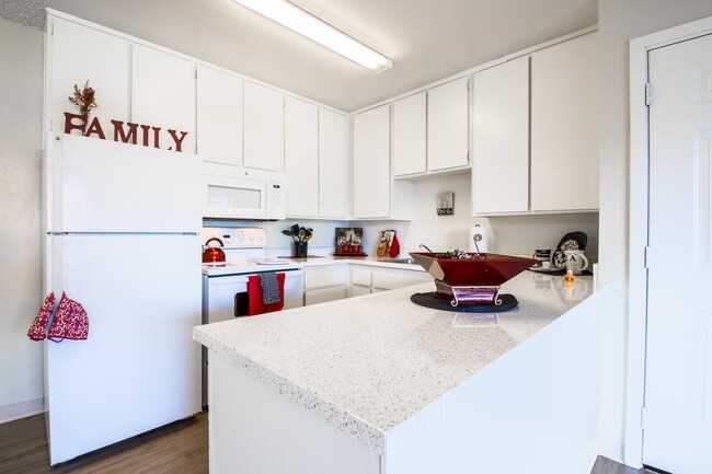 Photo - Hunter's Landing Apartments