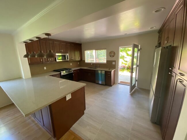 Cocina3 - 1057 E Main St