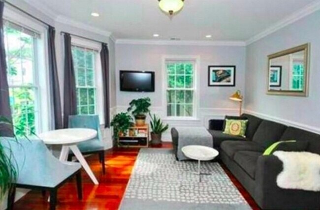 Photo - 613-615-615 Dorchester Ave Unit 2