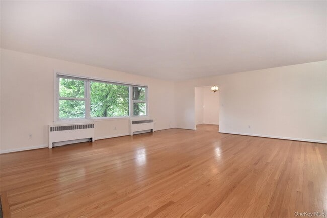 Photo - 74 Briary Rd