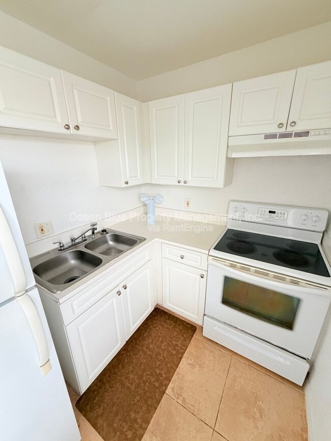 Photo - 13759 Orange Sunset Dr Unit 202