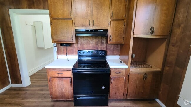 Building Photo - 776 Macon Ave Rental
